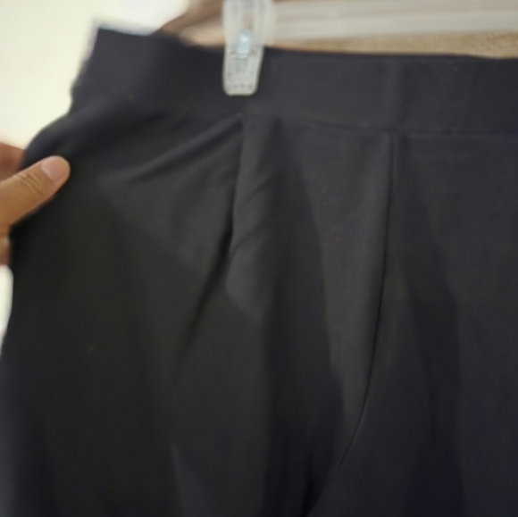 Philosophy black cropped work pant with Ponte stitch down front of pant. Size Xl - Picture 6 of 6